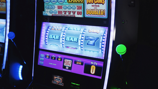 Tre måder hvorpå online casinoer garanterer retfærdige spil
